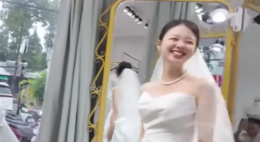 20살 베트남신부랑 결혼한 32세 공기업 남자