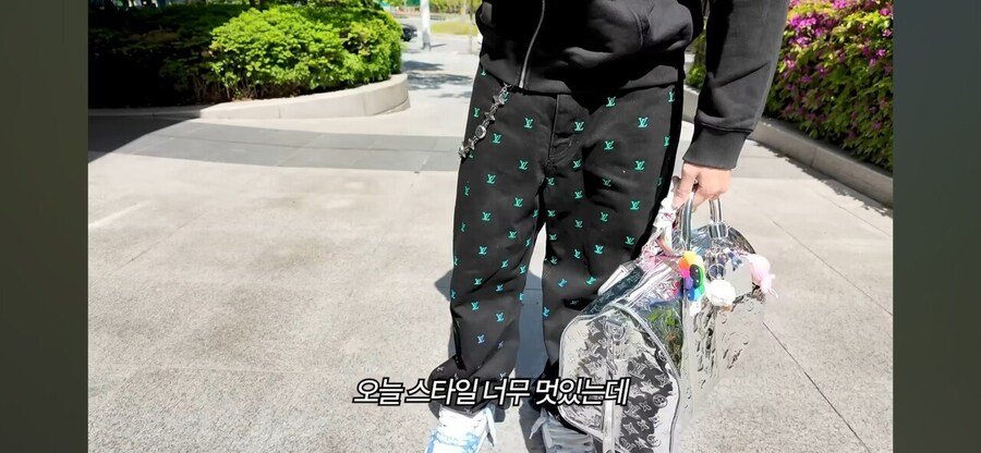 슈퍼카 타는 20살 영앤리치의 하루 ㄷㄷ