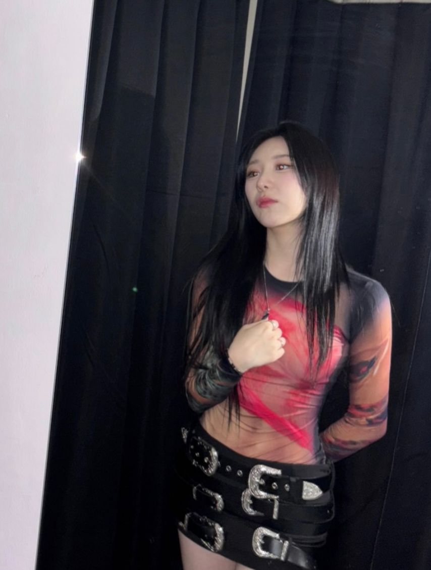 이채연