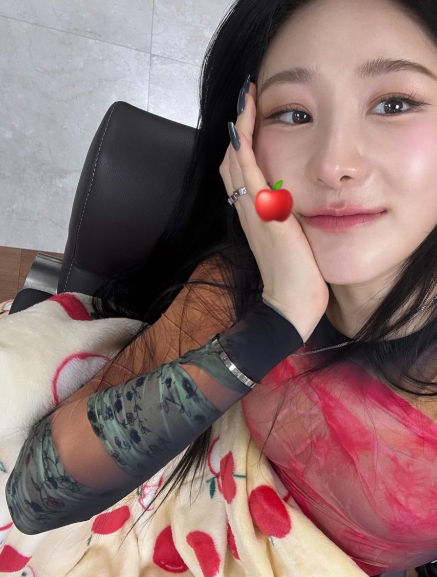 이채연