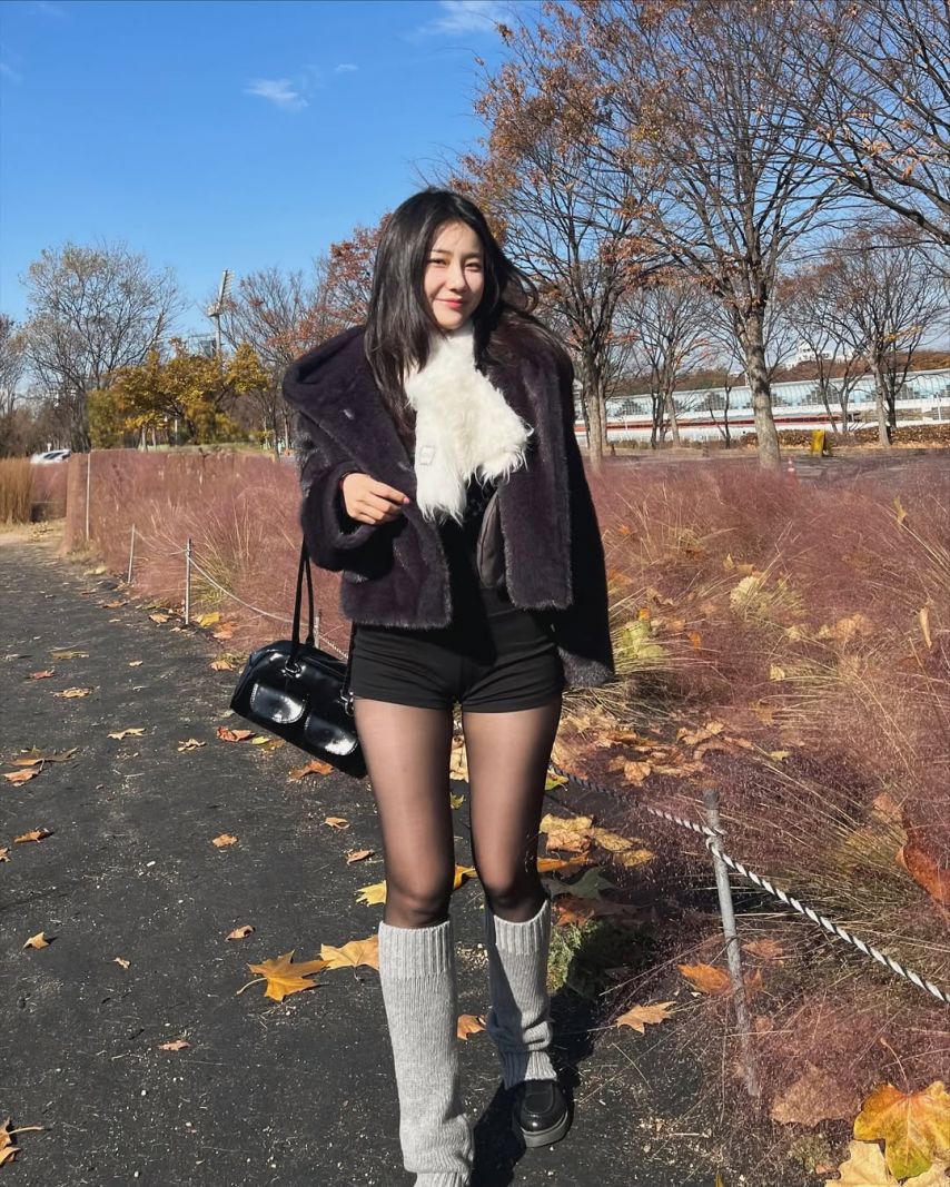 엘수정(llsjlsjll) 돌아온 육덕 검스녀