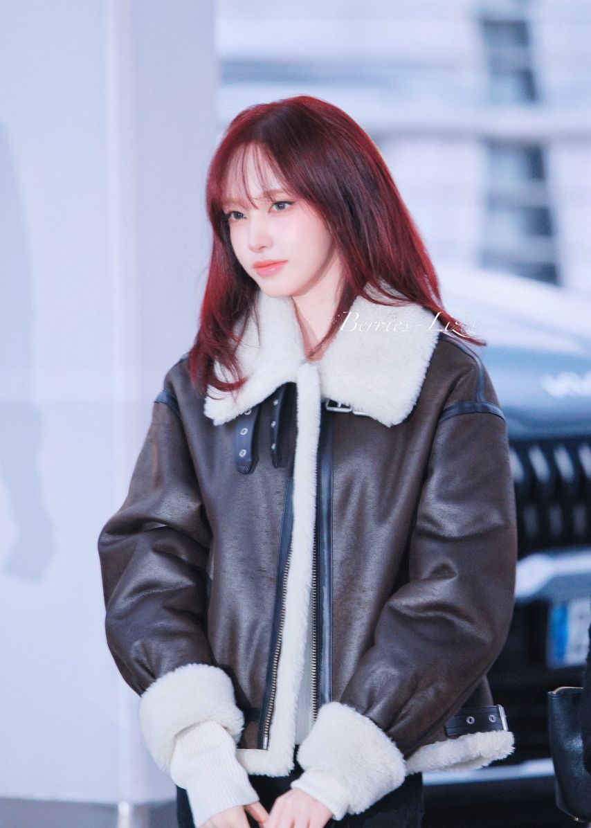 장원영 리즈 (아이브) 출국