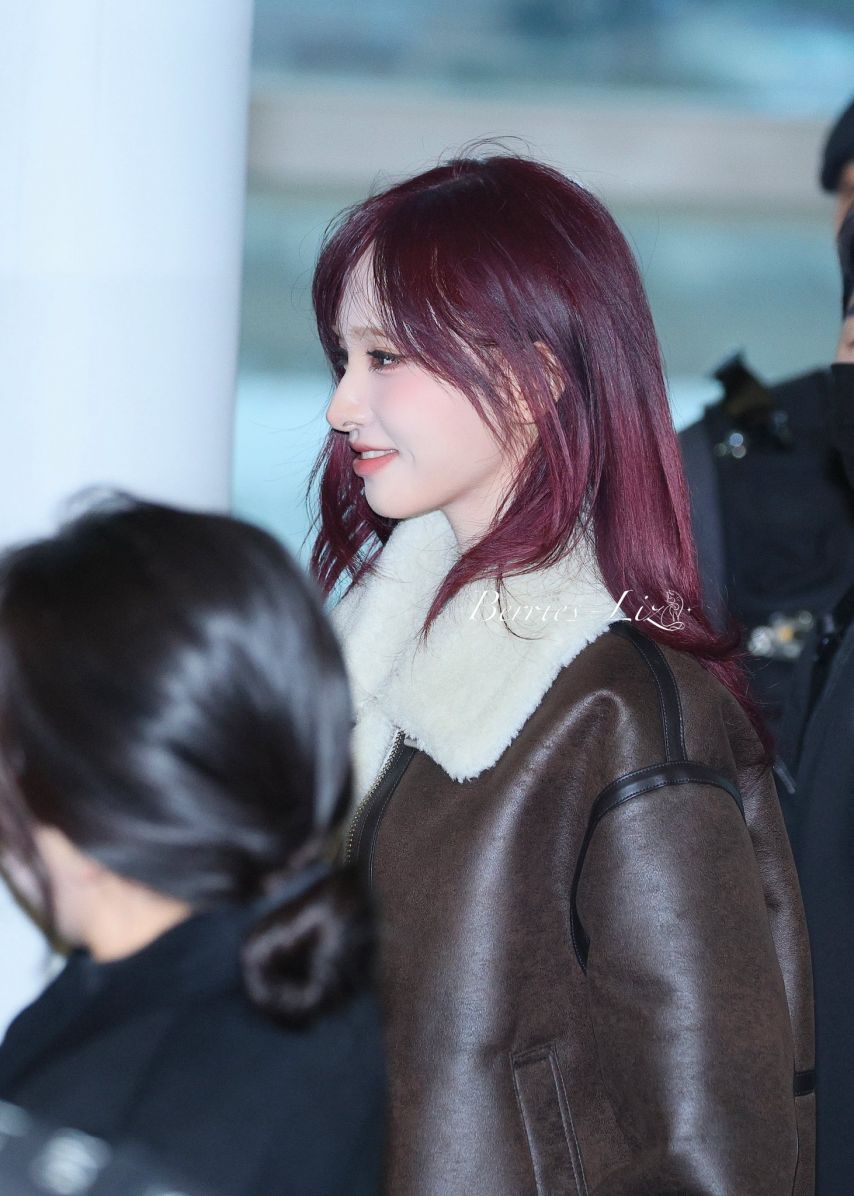 장원영 리즈 (아이브) 출국