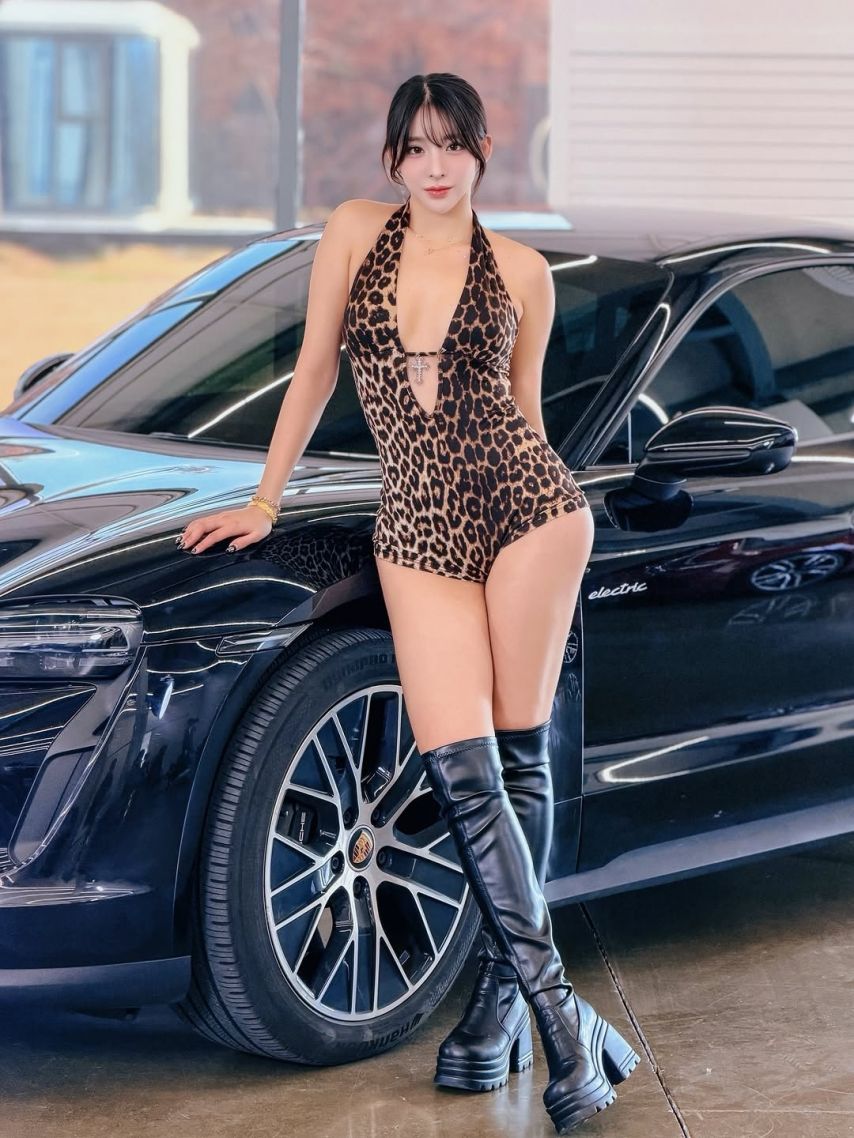 호피무늬 의상 미유