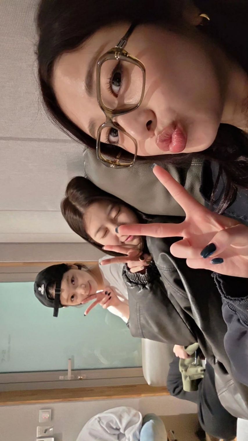 르세라핌 사쿠라,허윤진