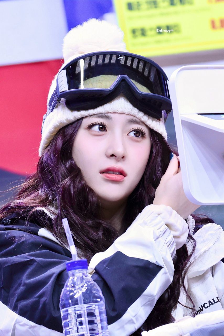 르세라핌 허윤진
