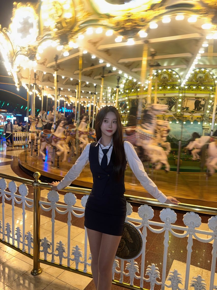 강수경 송민교 김주선 홍예빈