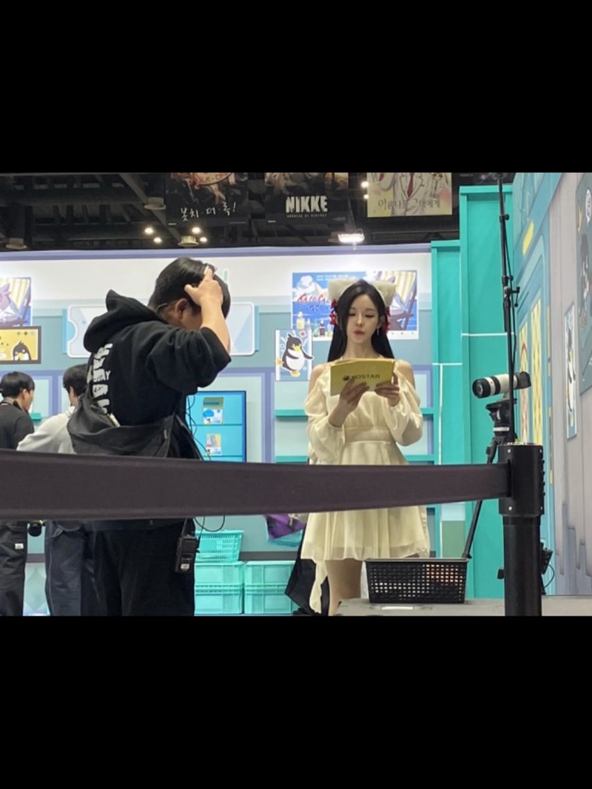 김효진 아나운서