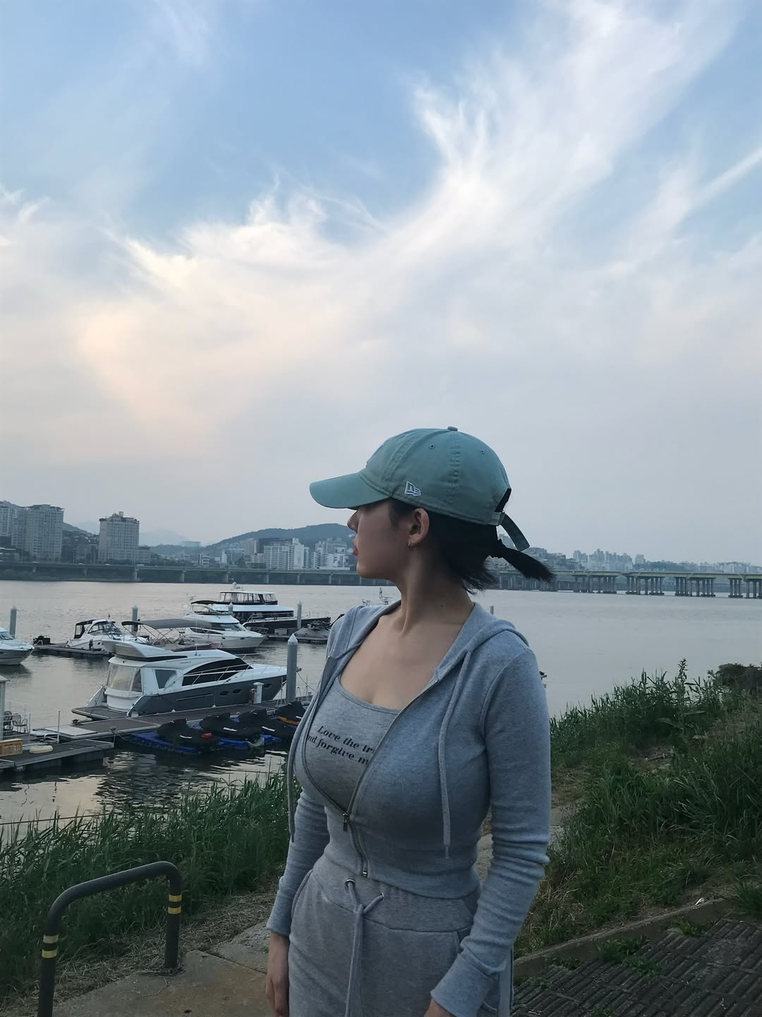 ㅇㅎ?) 땀나면 민망해지는 색