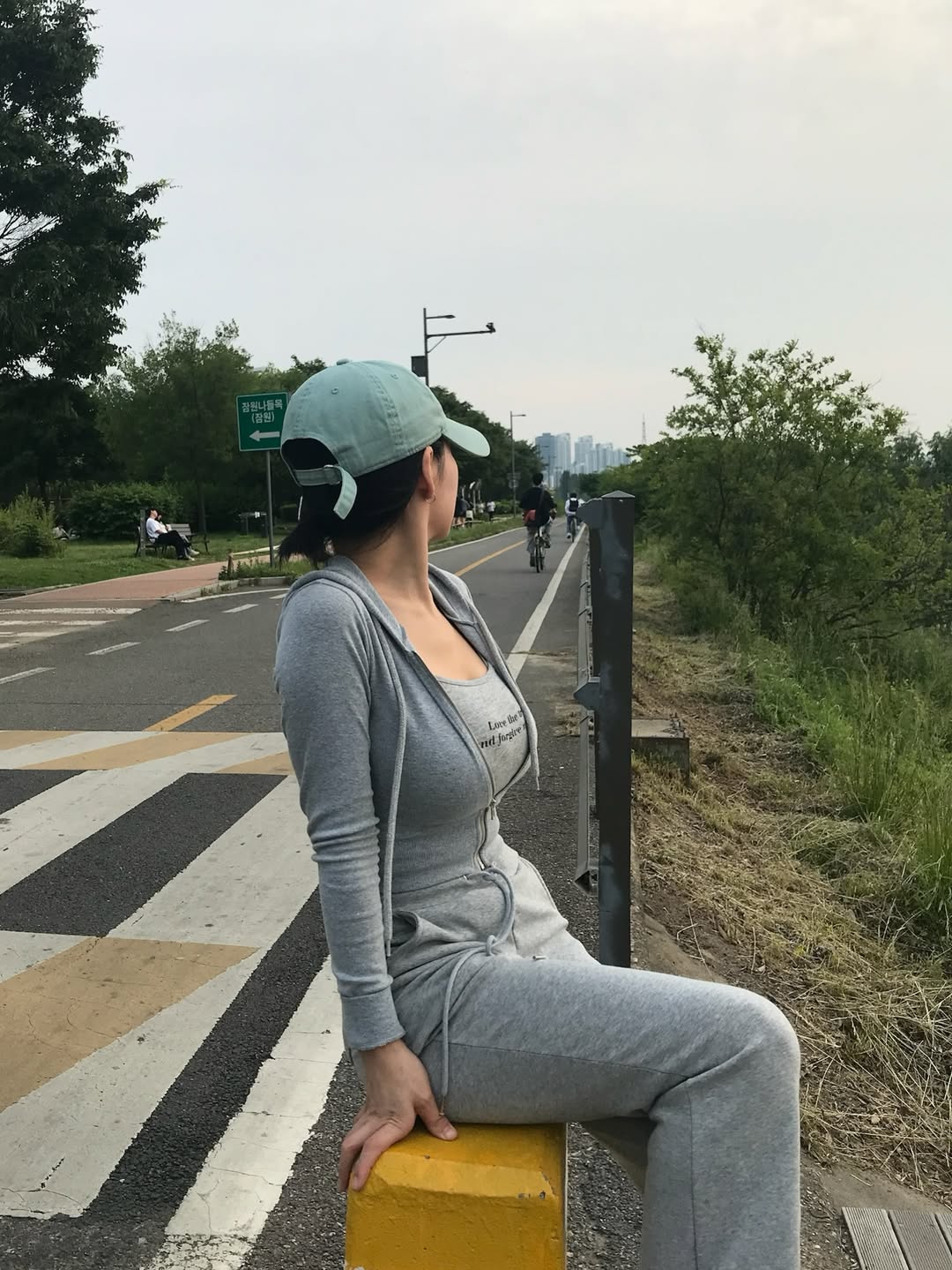 ㅇㅎ?) 땀나면 민망해지는 색