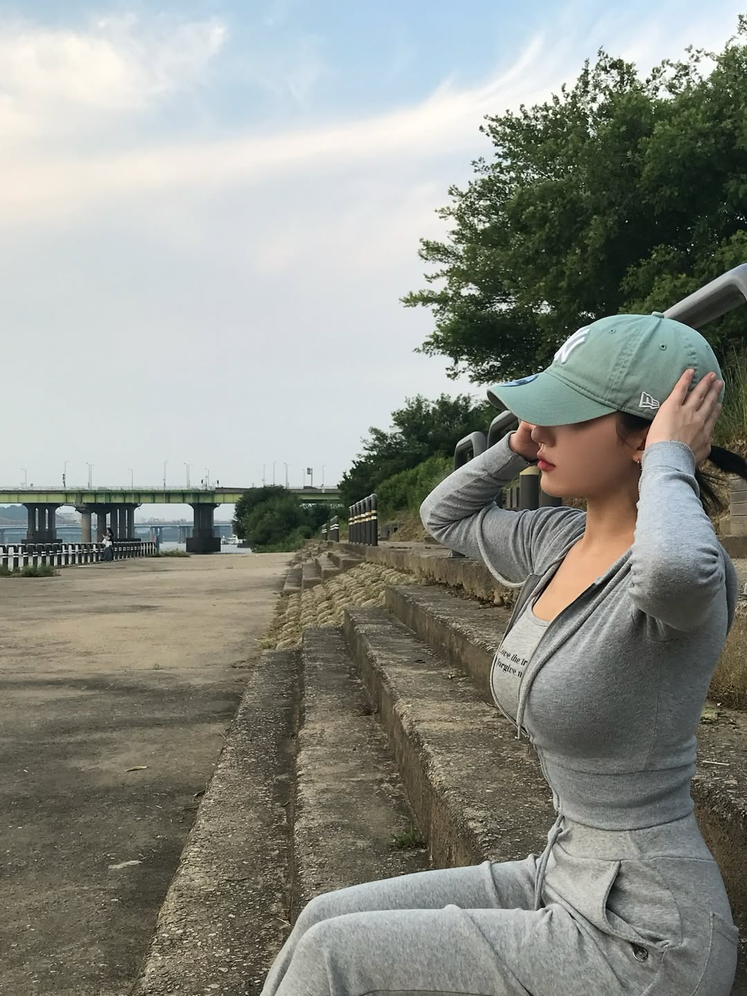 ㅇㅎ?) 땀나면 민망해지는 색