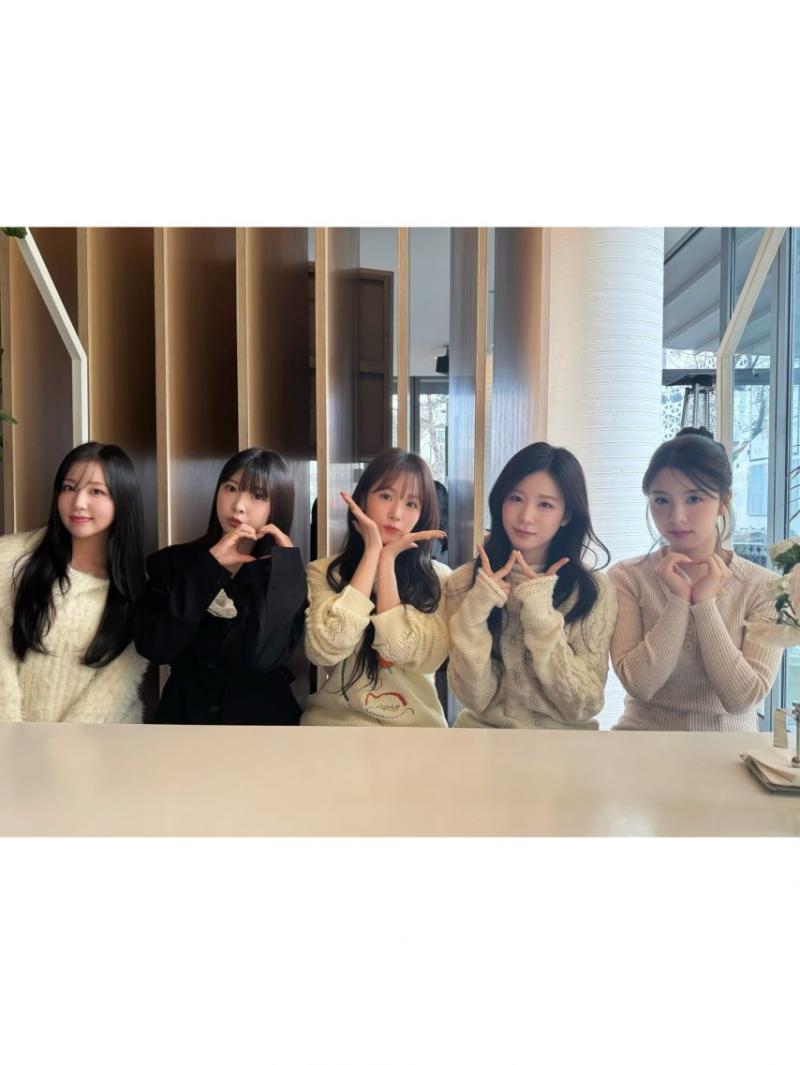 나나 우연 소라 루시 민서 WOOAH우아