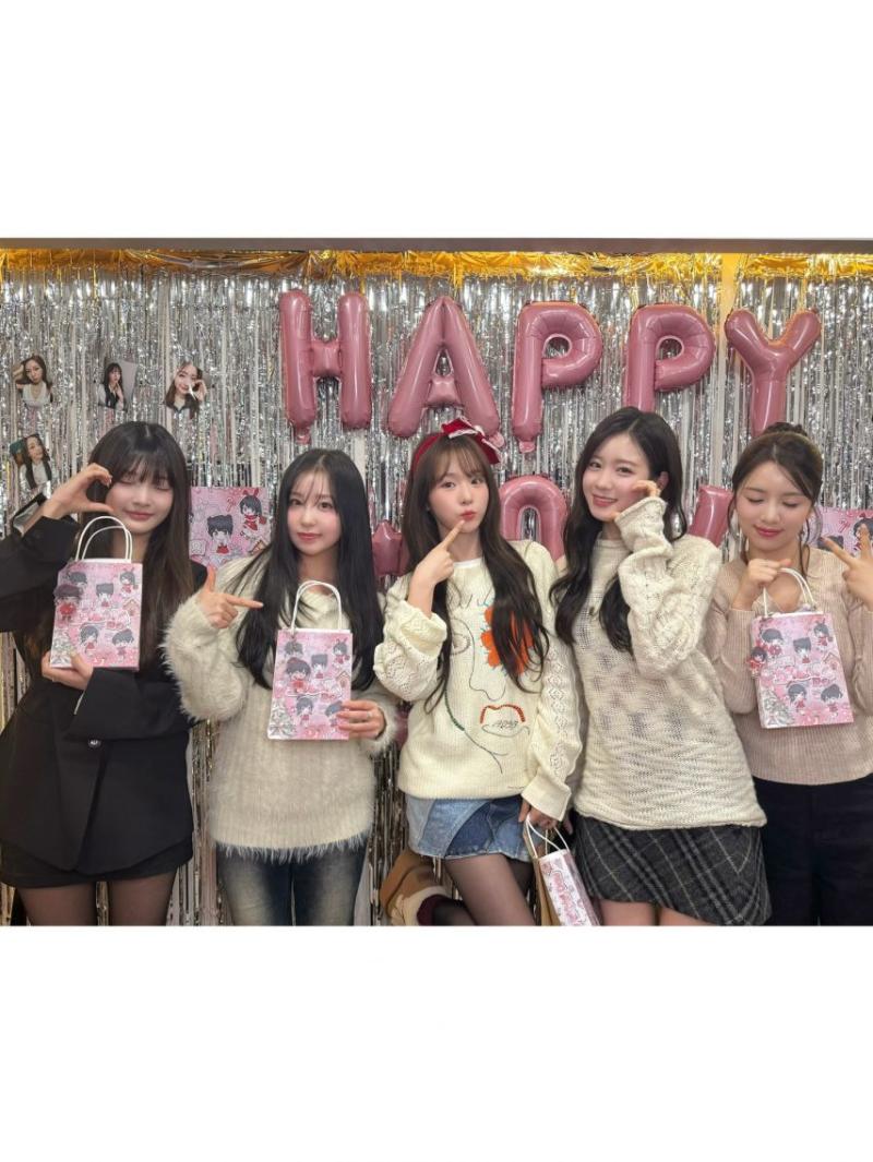나나 우연 소라 루시 민서 WOOAH우아