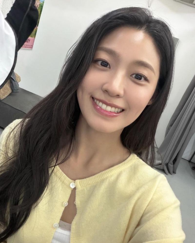 신세경 김설현 박소담 안효섭 Christmas