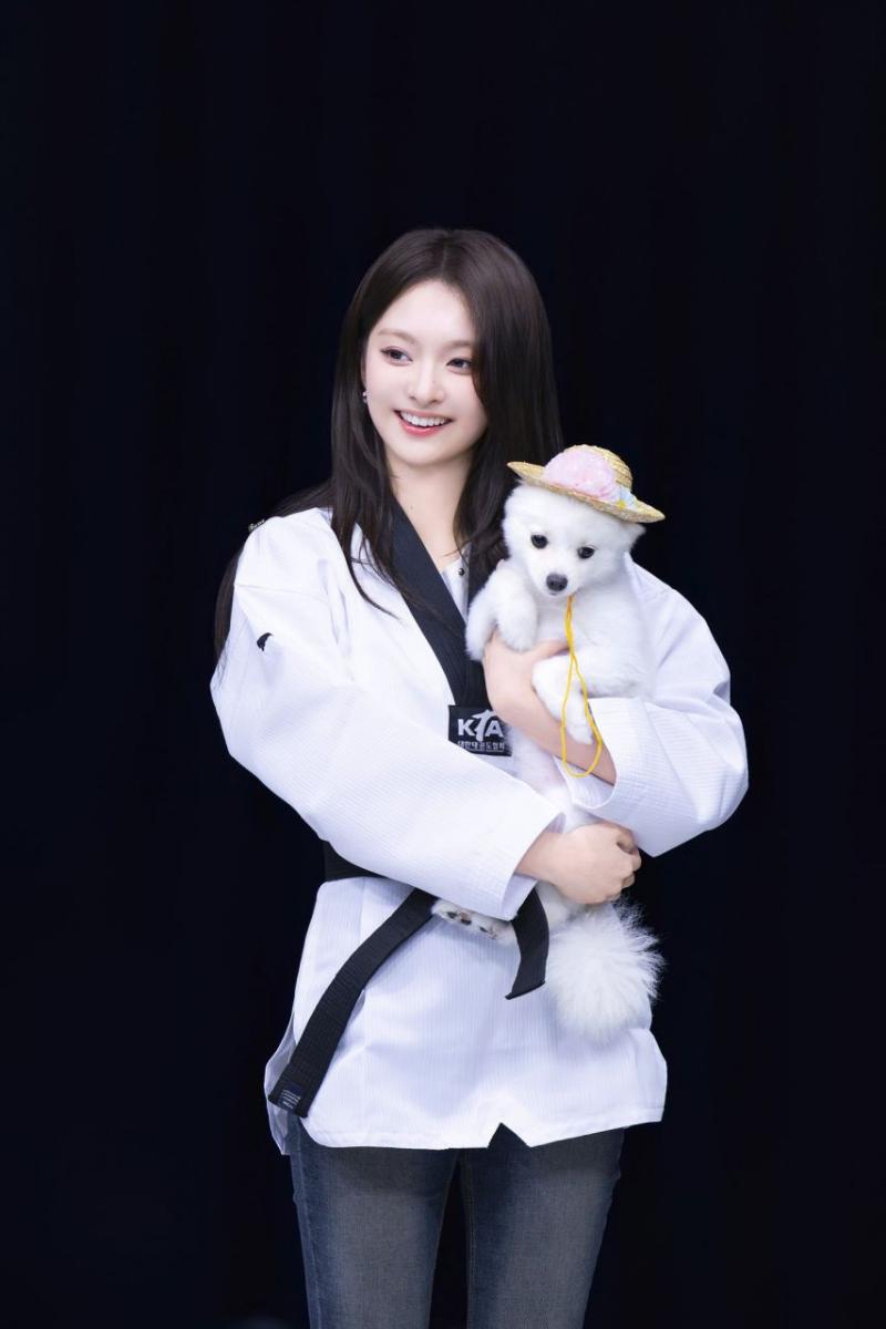 프로미스나인 이나경