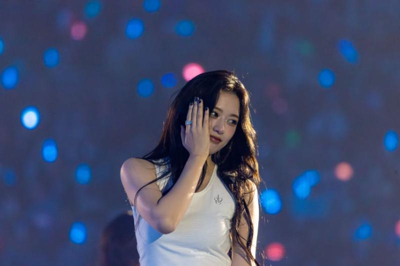 아이브 안유진