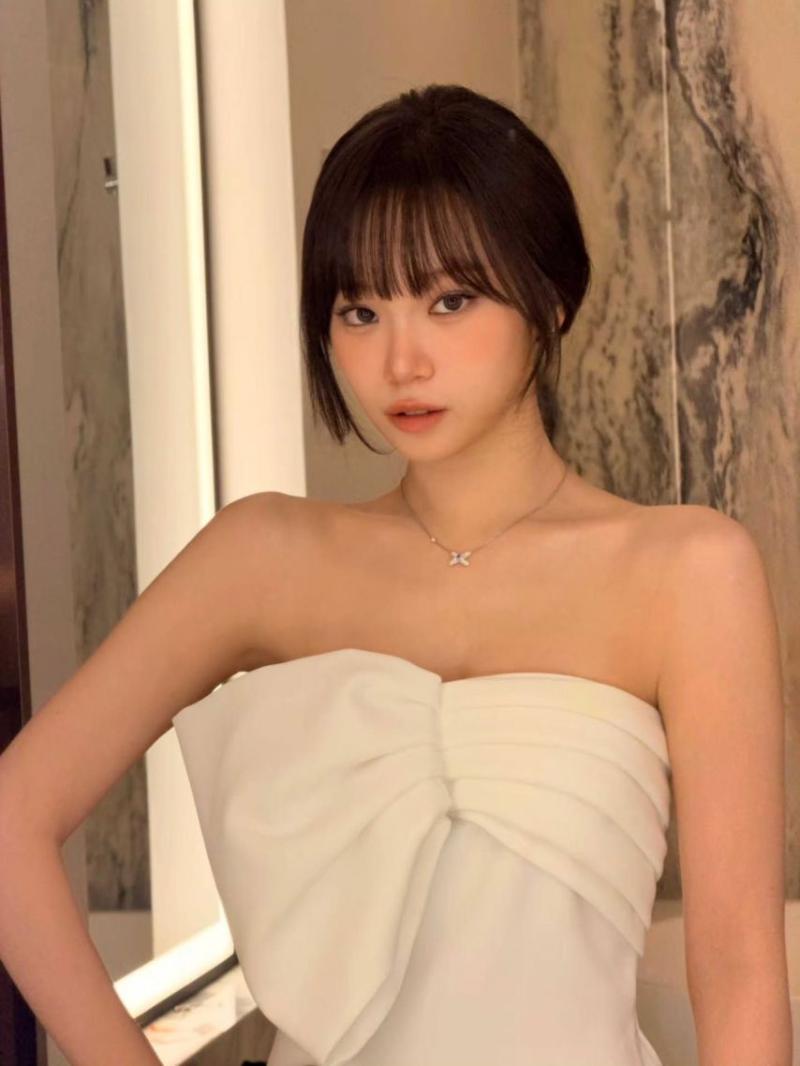 르세라핌 김채원,사쿠라,홍은채