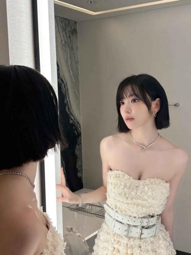 르세라핌 김채원,사쿠라,홍은채