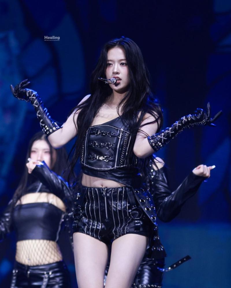 아이브 안유진