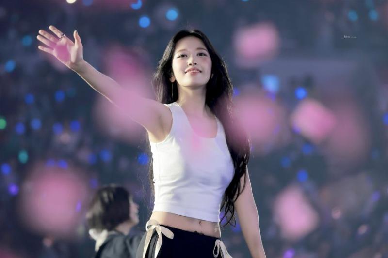 아이브 안유진