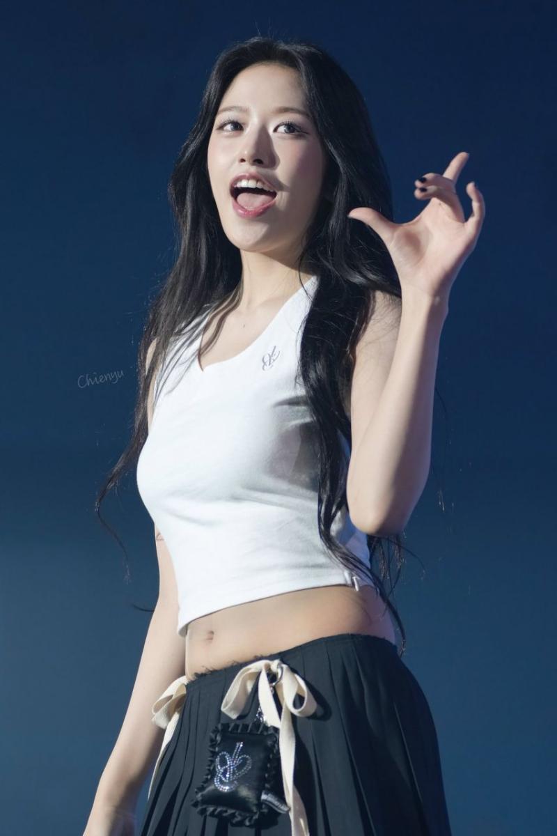 아이브 안유진