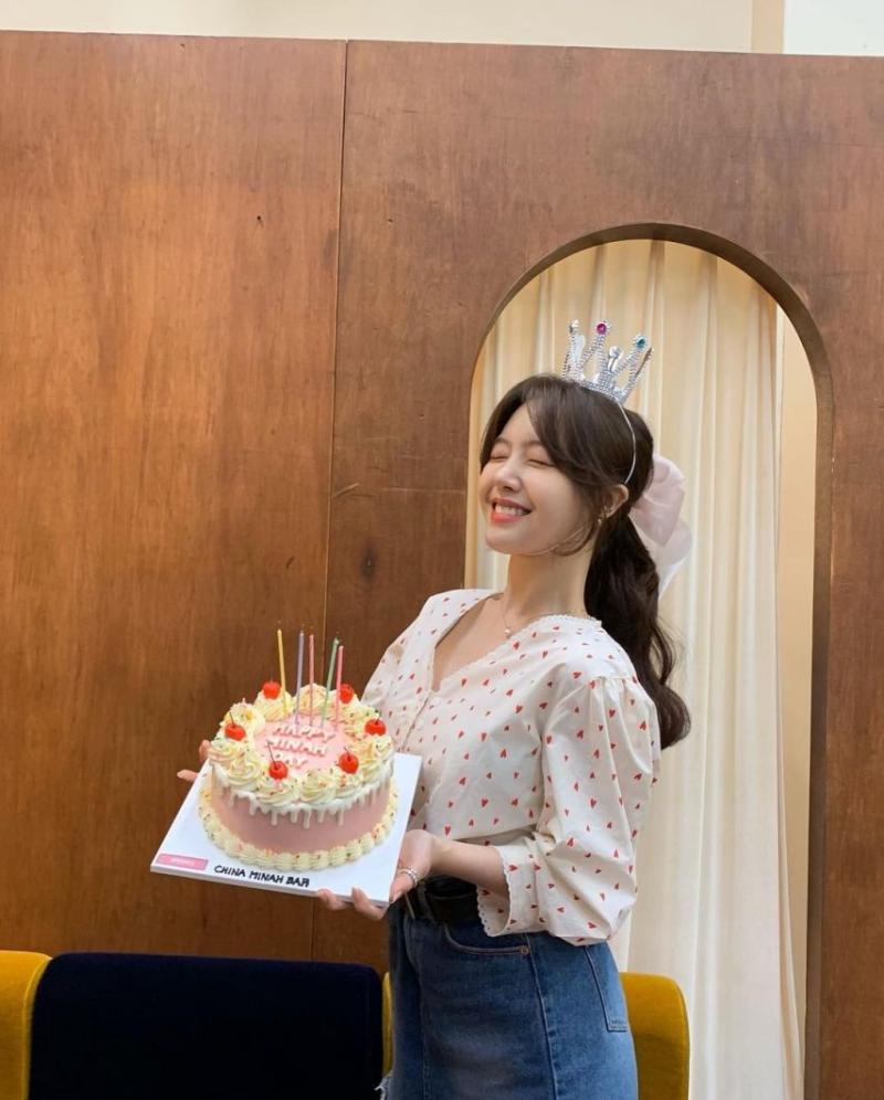 방민아