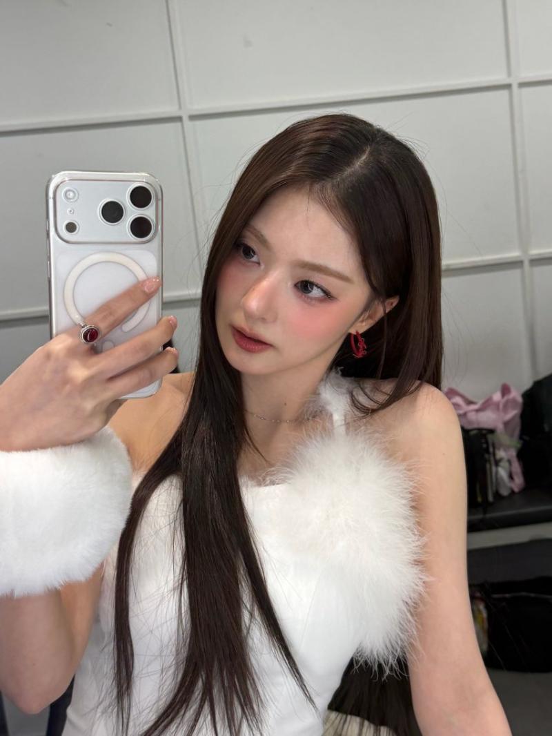 프로미스나인 이나경