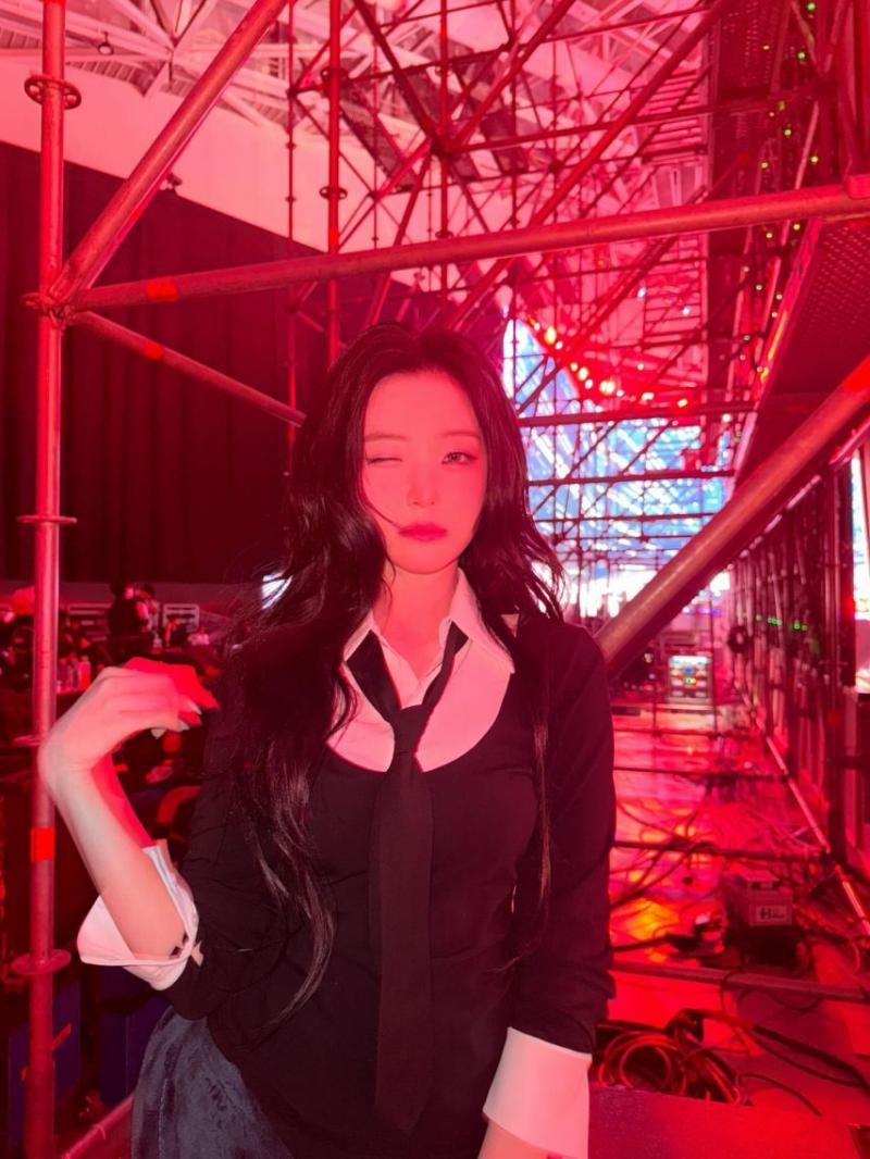 프로미스나인 백지헌