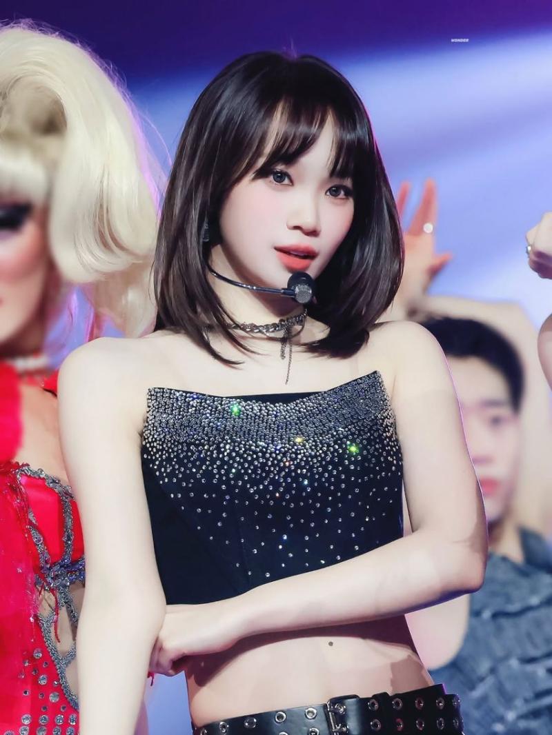 LE SSERAFIM (르세라핌) 김채원