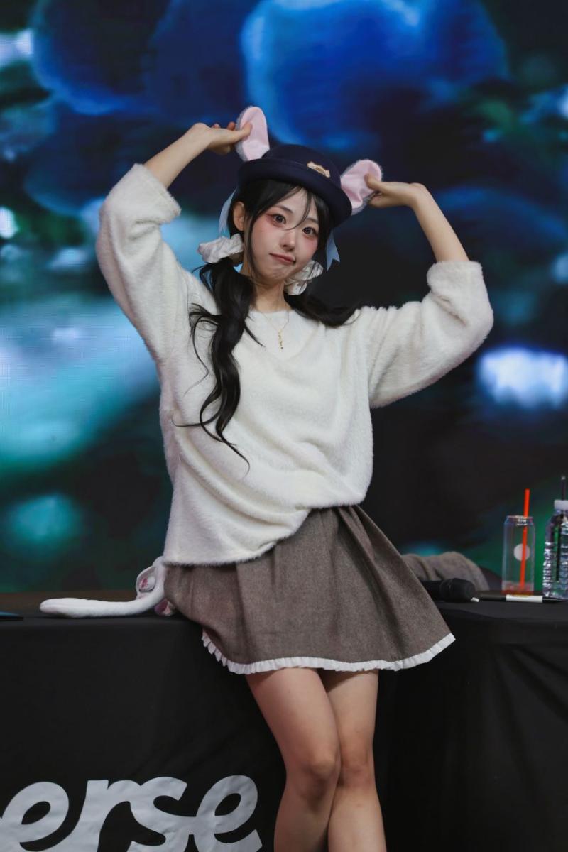 QWER 히나