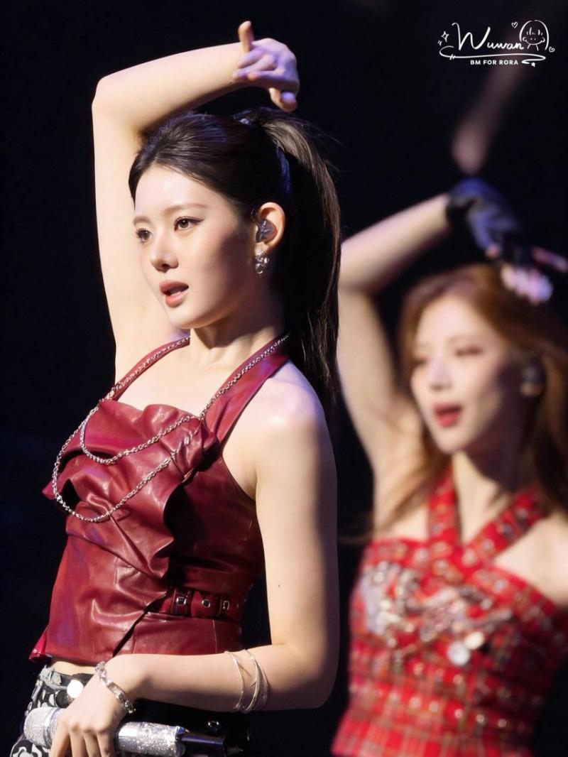 베이비몬스터 로라