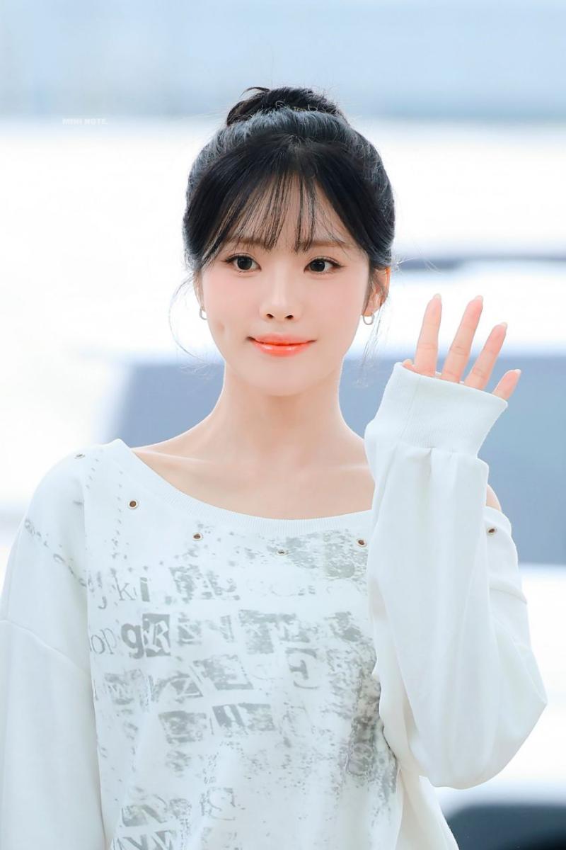 프로미스나인 박지원
