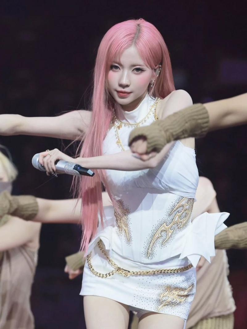 BABYMONSTER (베이비몬스터) 아사