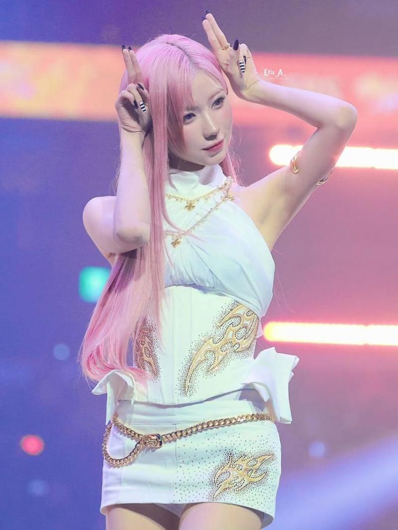 BABYMONSTER (베이비몬스터) 아사