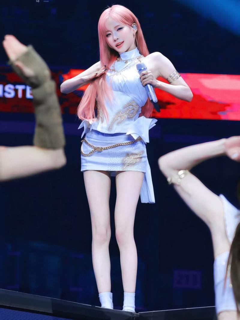 BABYMONSTER (베이비몬스터) 아사