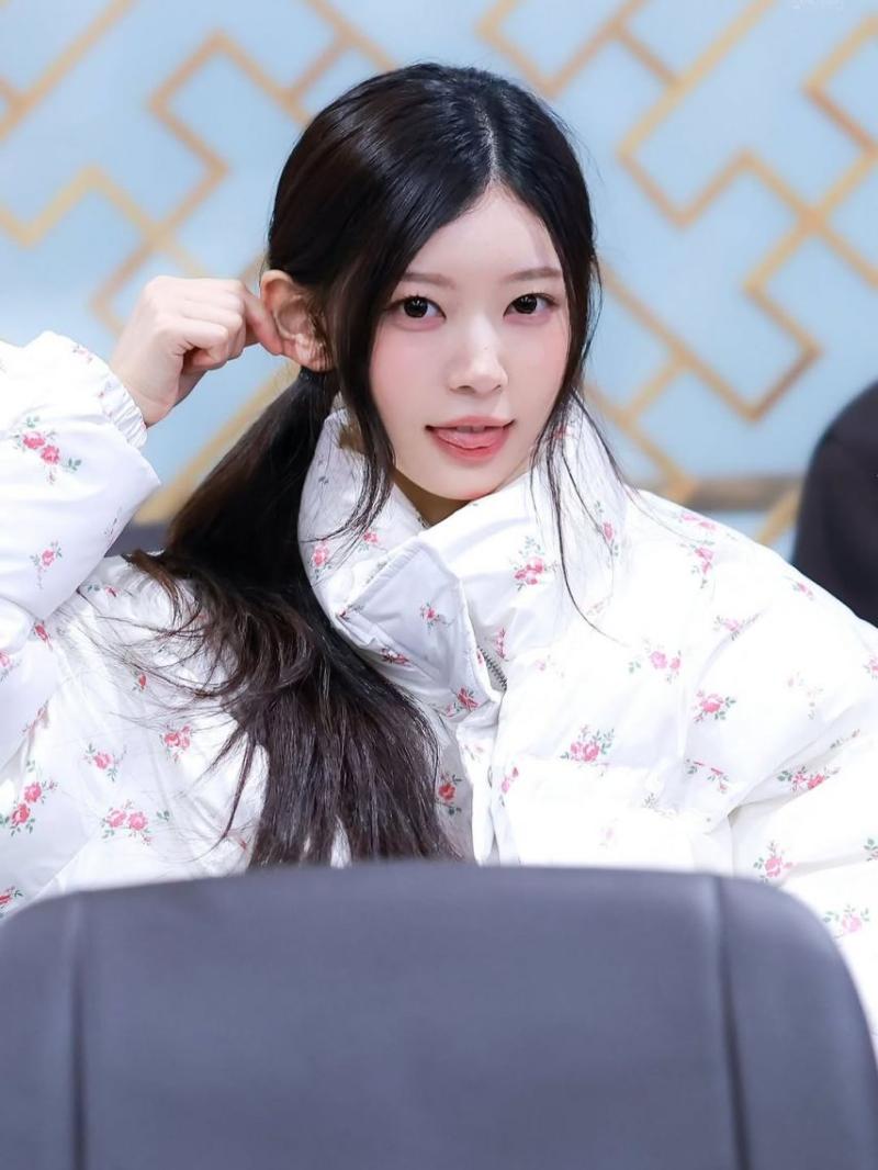 아일릿 (ILLIT) 모카