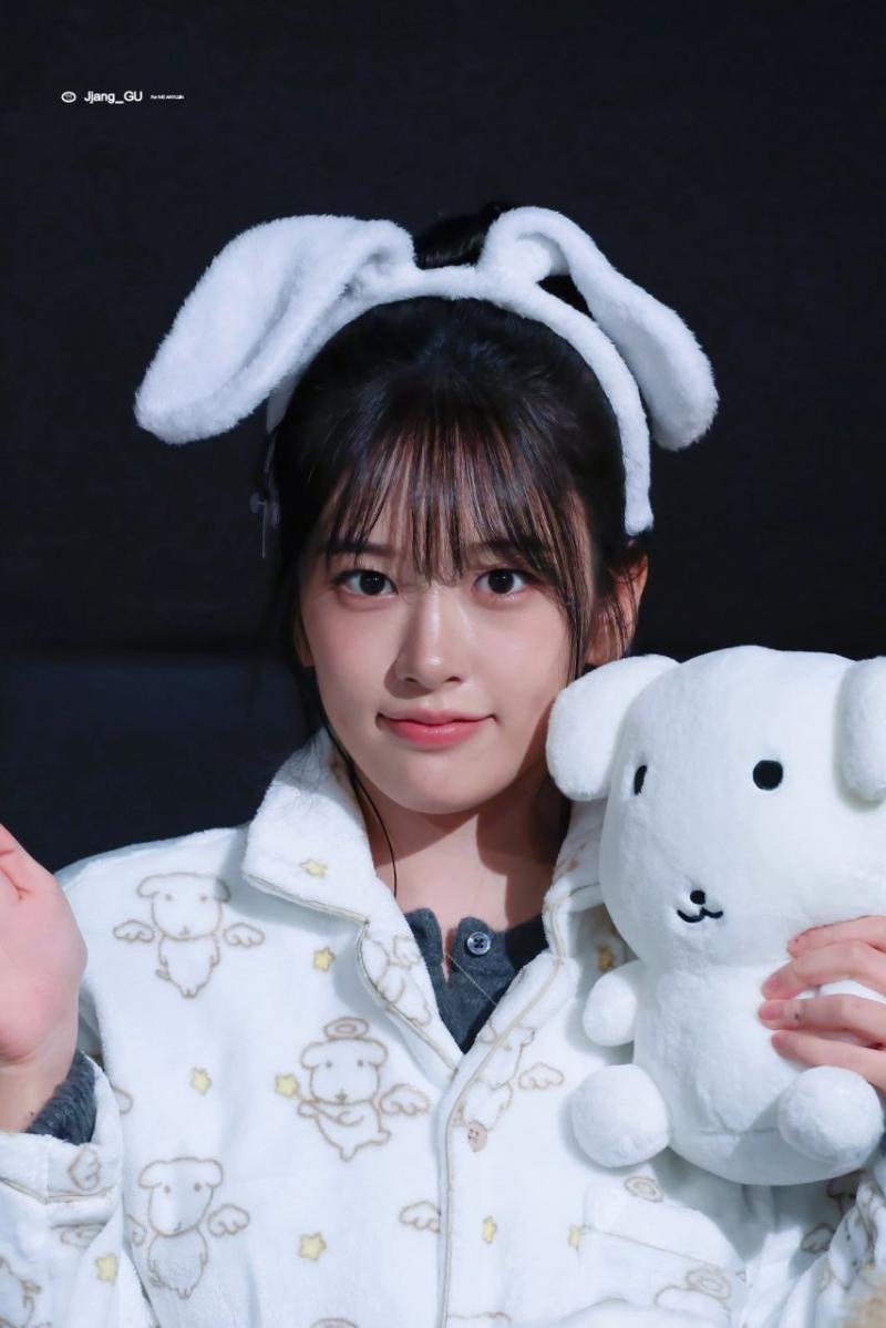 아이브 안유진