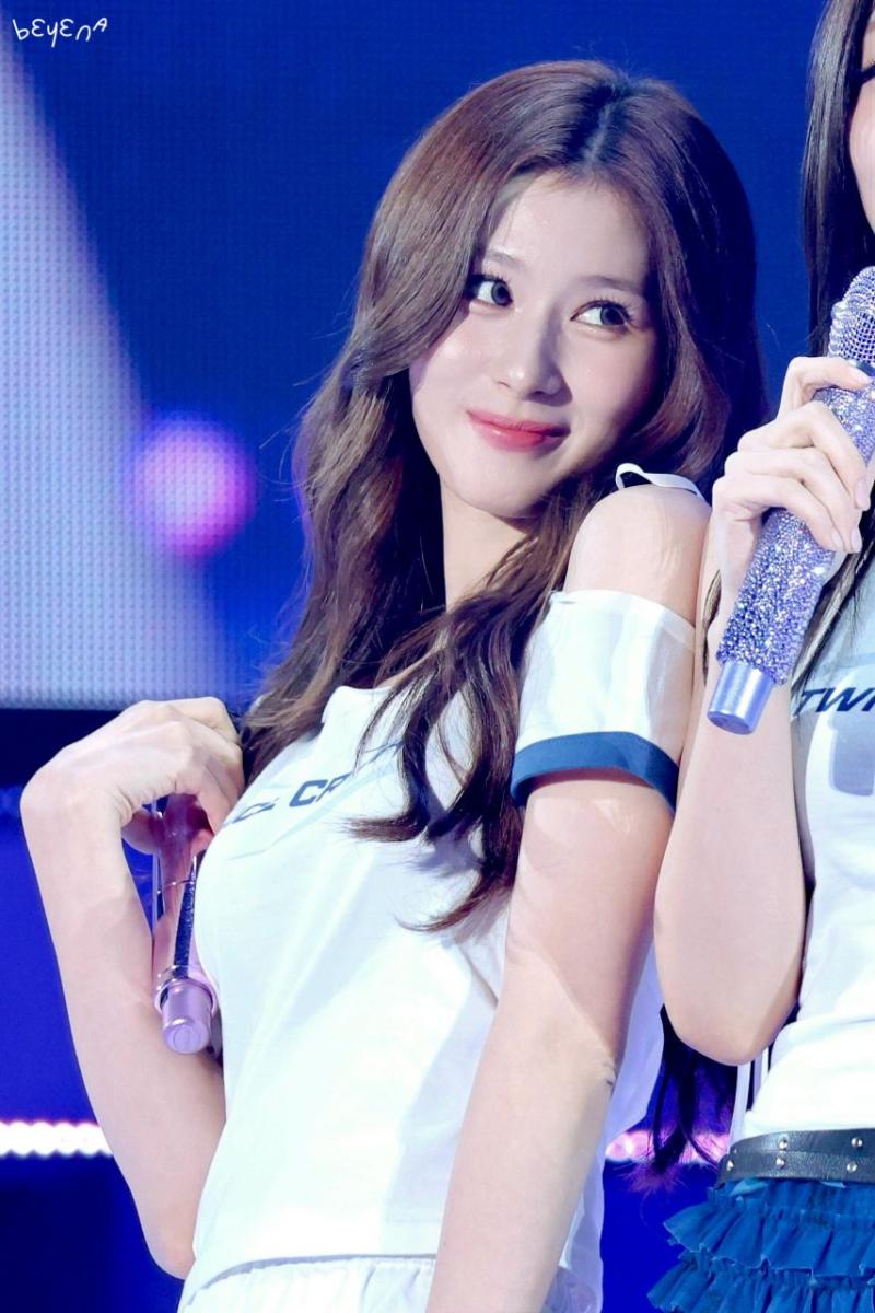 트와이스 사나