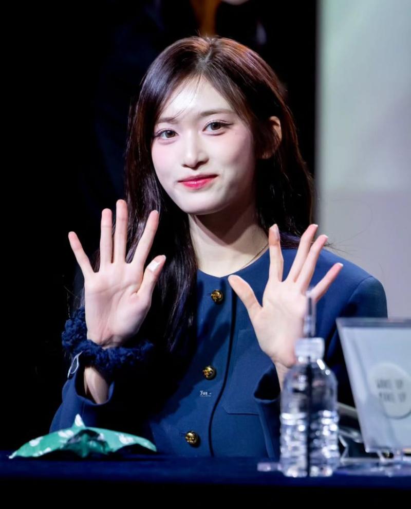IVE (아이브) 이서