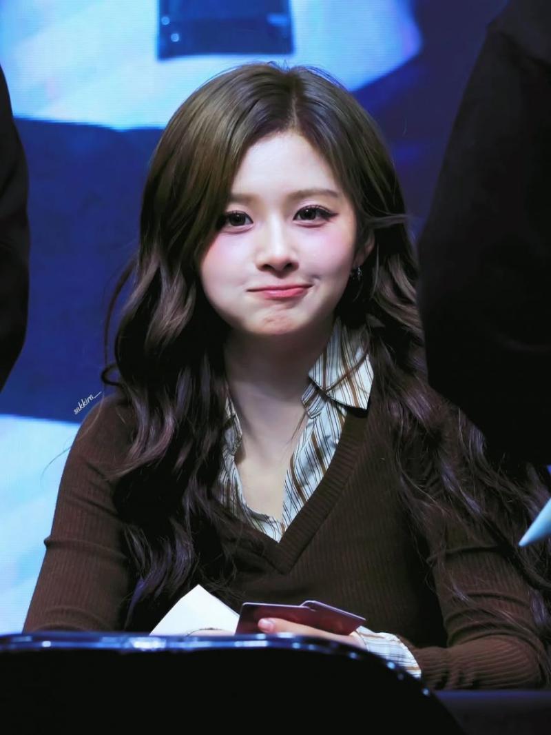 NMIXX (엔믹스) 설윤