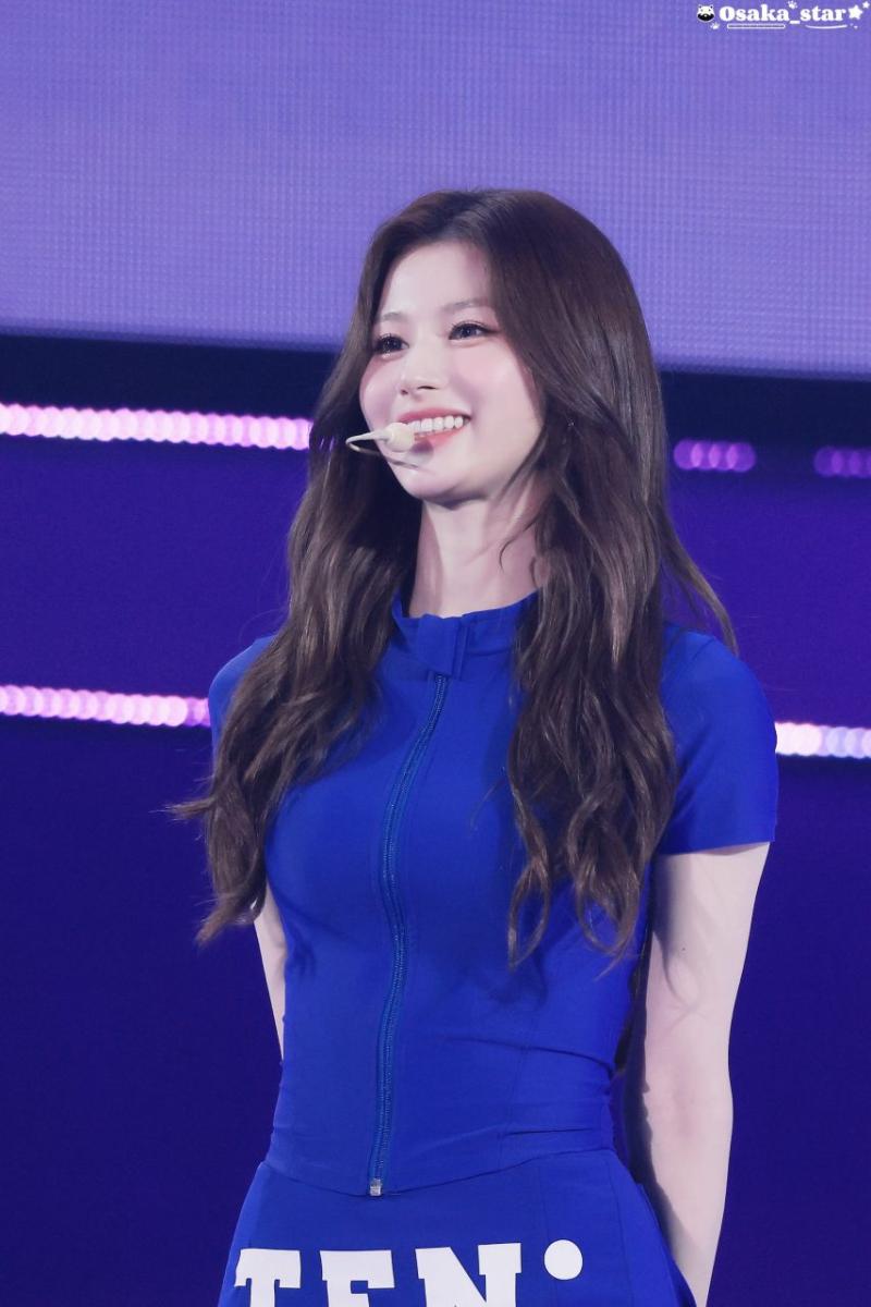 트와이스 사나