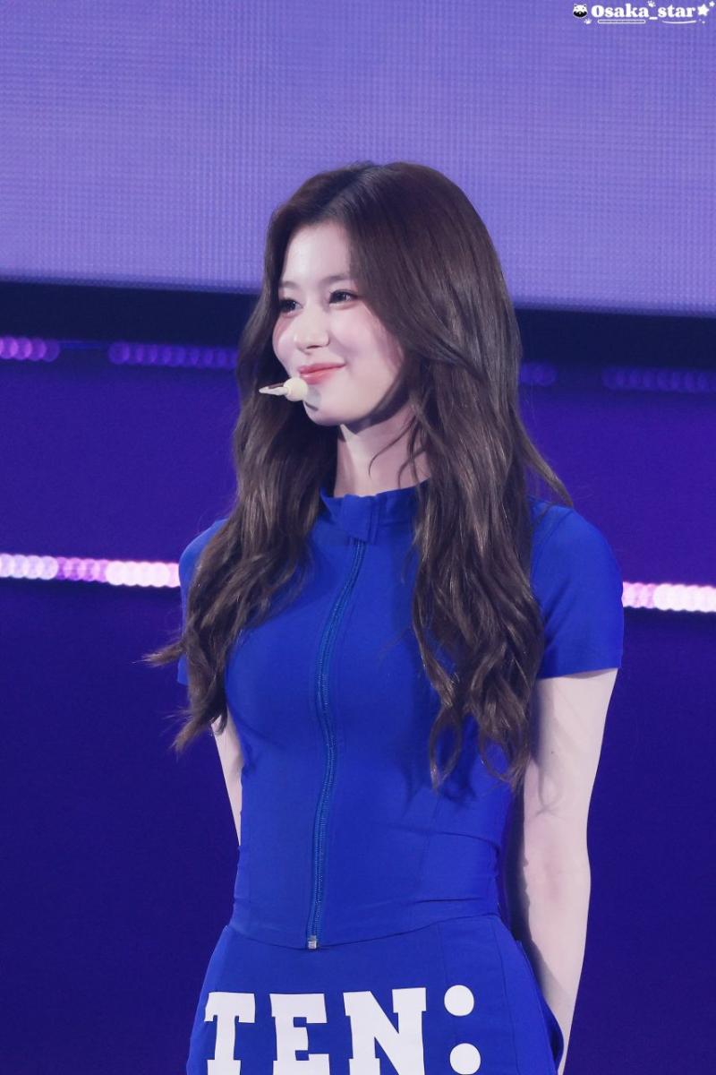 트와이스 사나