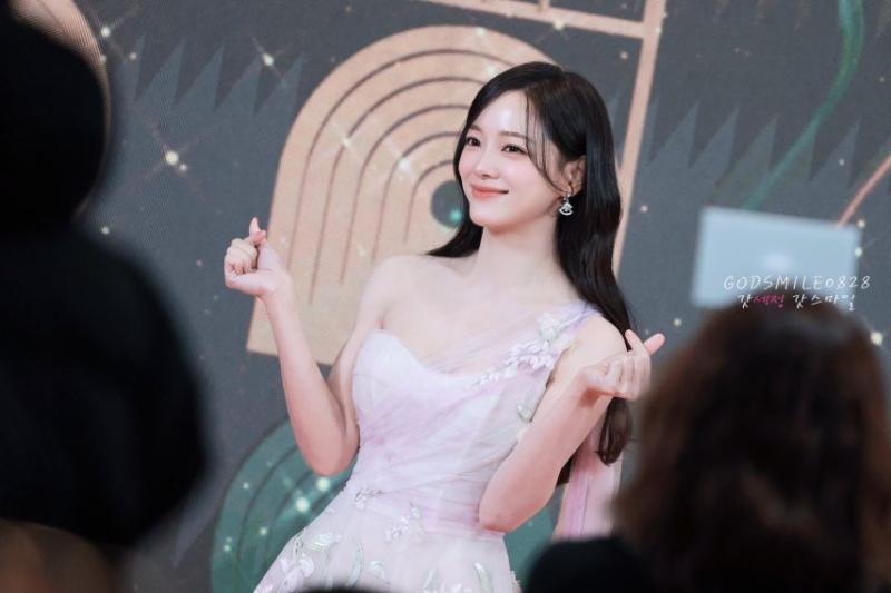 김세정 251230