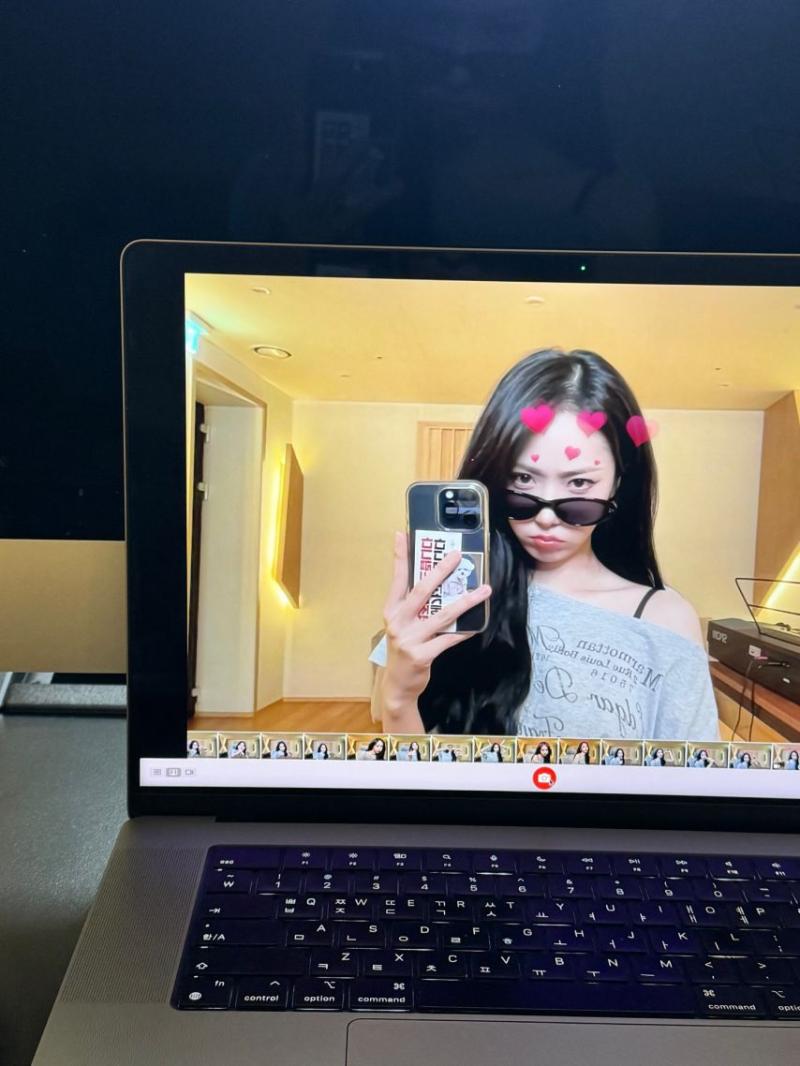 VIVIZ 신비 IG