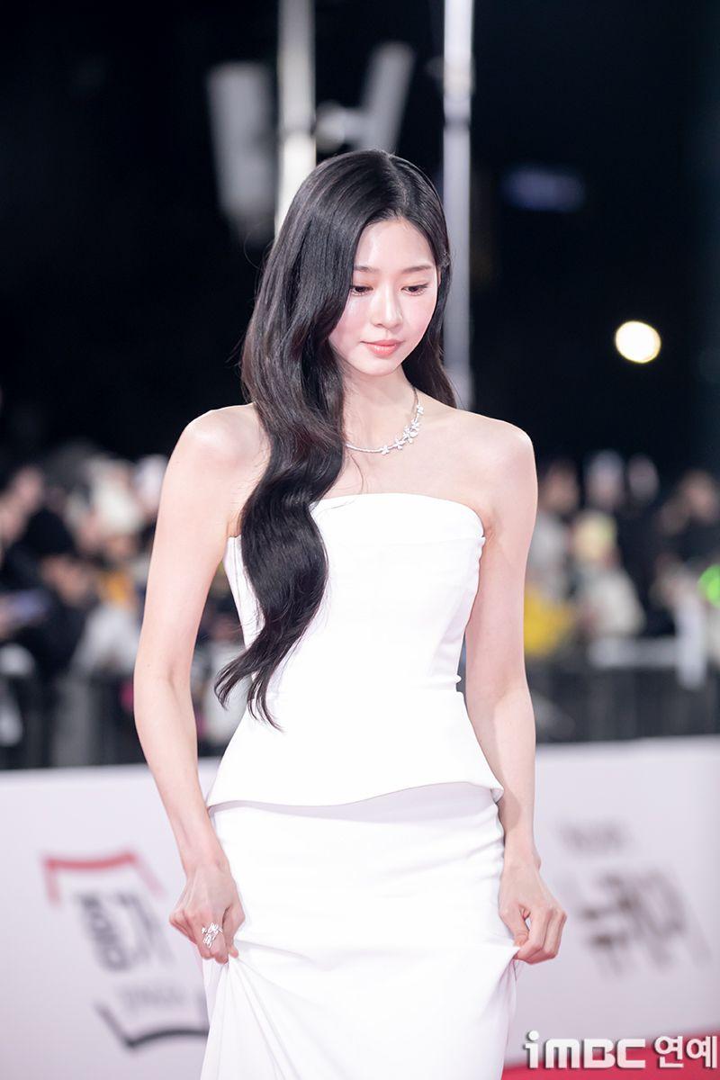 김민주