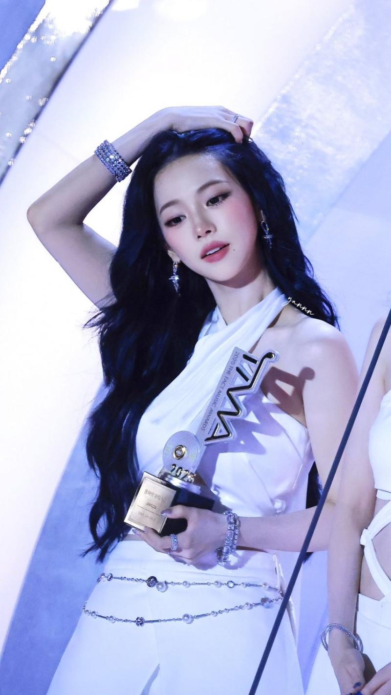 에스파 카리나