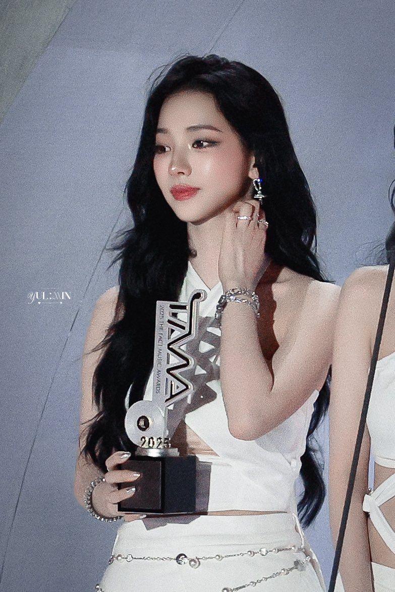 에스파 카리나