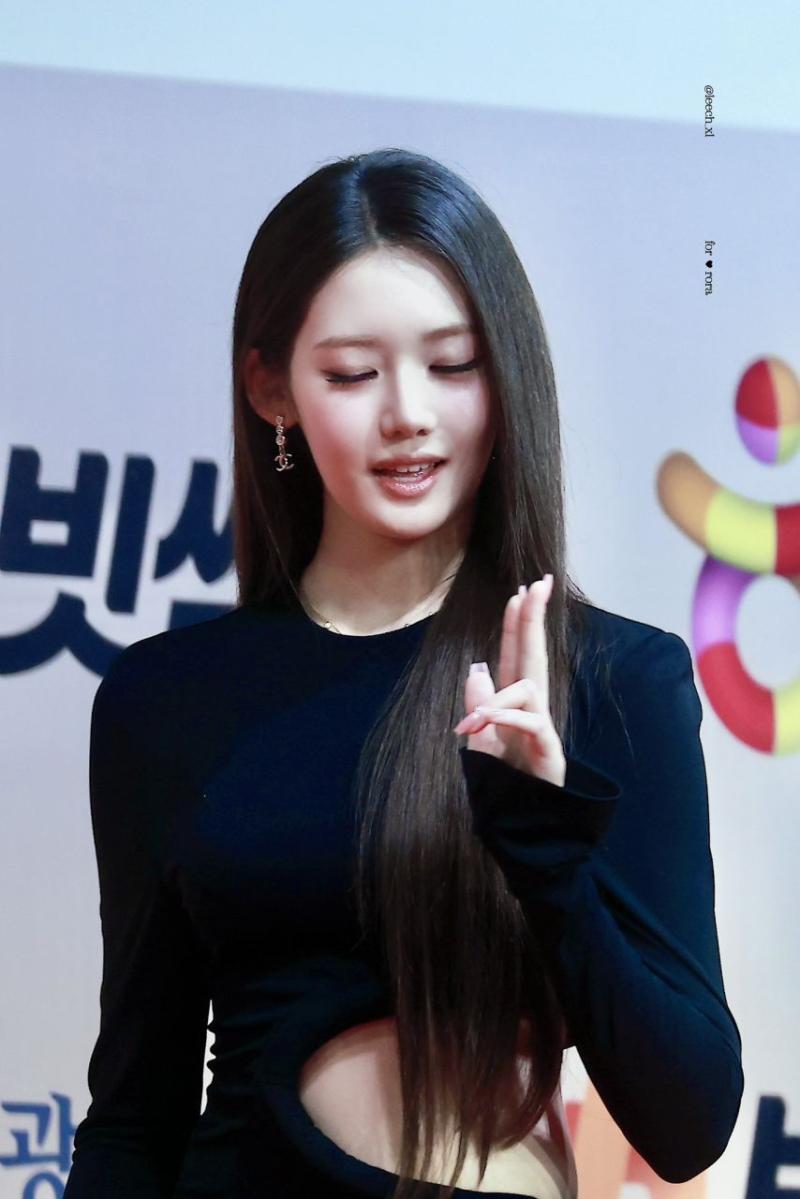 베이비몬스터 로라