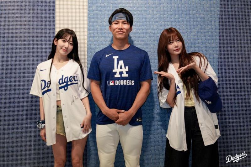 [르세라핌] 월드시리즈 MVP 야마모토를 만났던 사쿠라와 은채