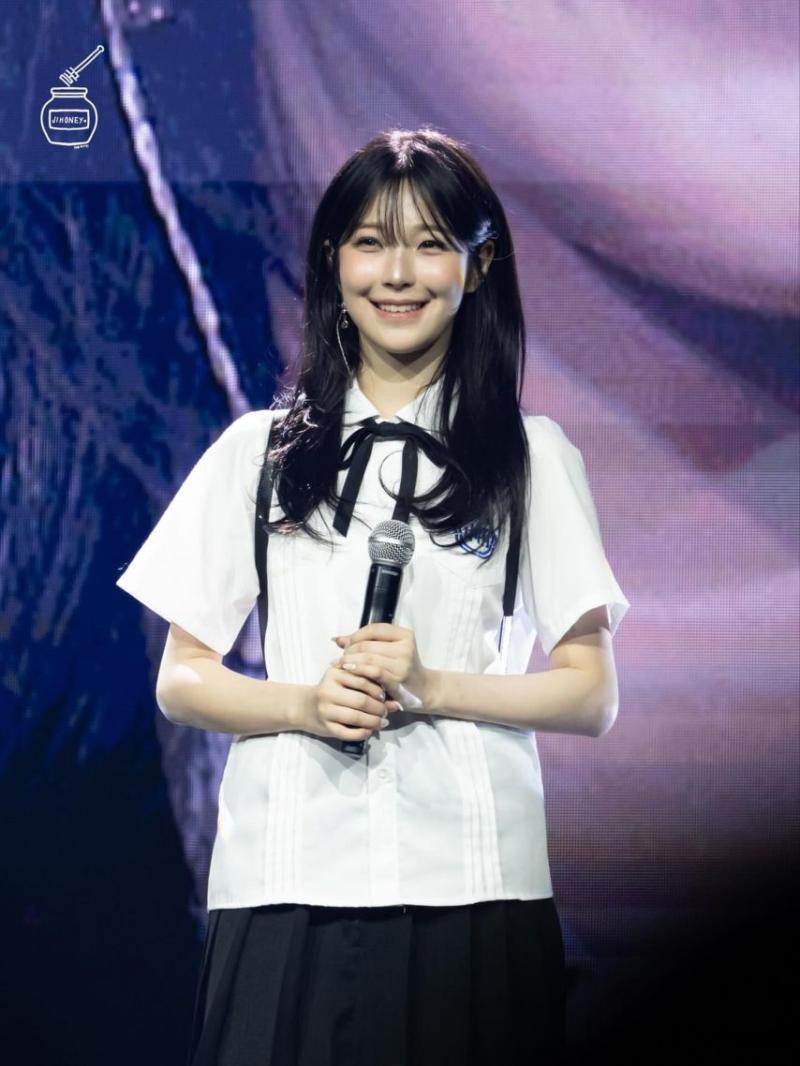 프로미스나인 백지헌